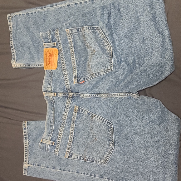 Levi Jeans - Picture 2 of 4